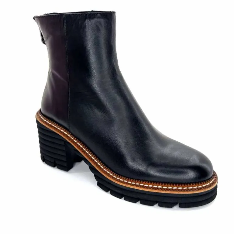 bottines_lgres__talons_pedro_miralles__cuir_noir_2.webp Pedro Miralles Bottines Légères à Talons 28294 Cuir Noir Shop