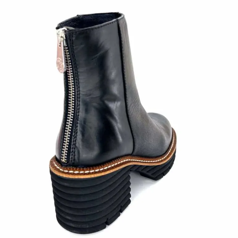 bottines_lgres__talons_pedro_miralles__cuir_noir_20.webp Pedro Miralles Bottines Légères à Talons 28294 Cuir Noir Shop