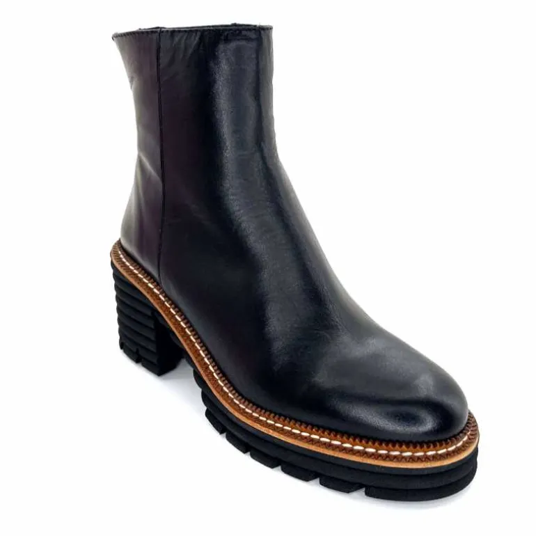 bottines_lgres__talons_pedro_miralles__cuir_noir_3.webp Pedro Miralles Bottines Légères à Talons 28294 Cuir Noir Shop