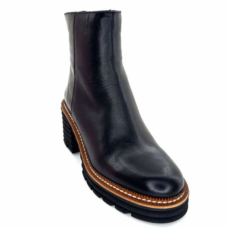 bottines_lgres__talons_pedro_miralles__cuir_noir_4.webp Pedro Miralles Bottines Légères à Talons 28294 Cuir Noir Shop