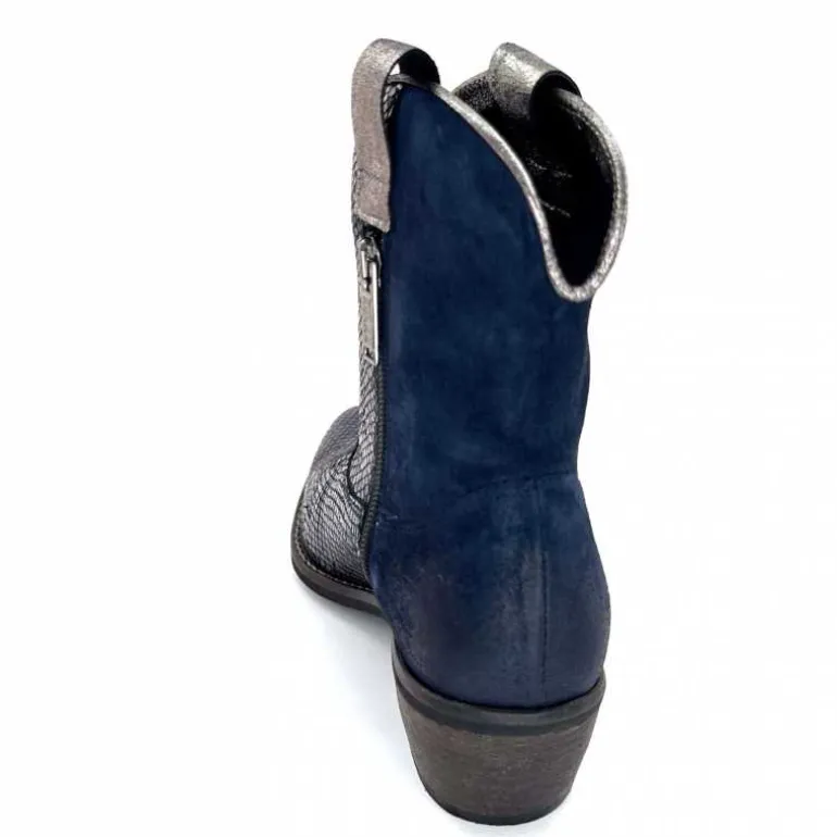 bottines_santiags_minka_heidie_cuir_mtal_ampamp_daim_marine_17.webp Minka Bottines Santiags Heidie Cuir Métal & Daim Marine Flash Sale