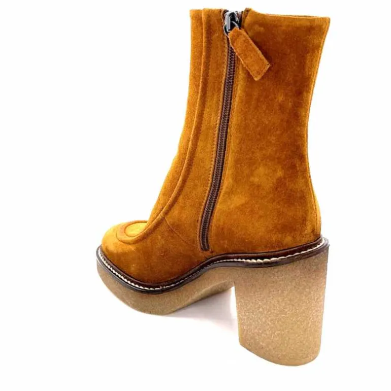 bottines_triver_flight__daim_camel_15.webp Triver Flight Bottines 527.15 Daim Camel Flash Sale