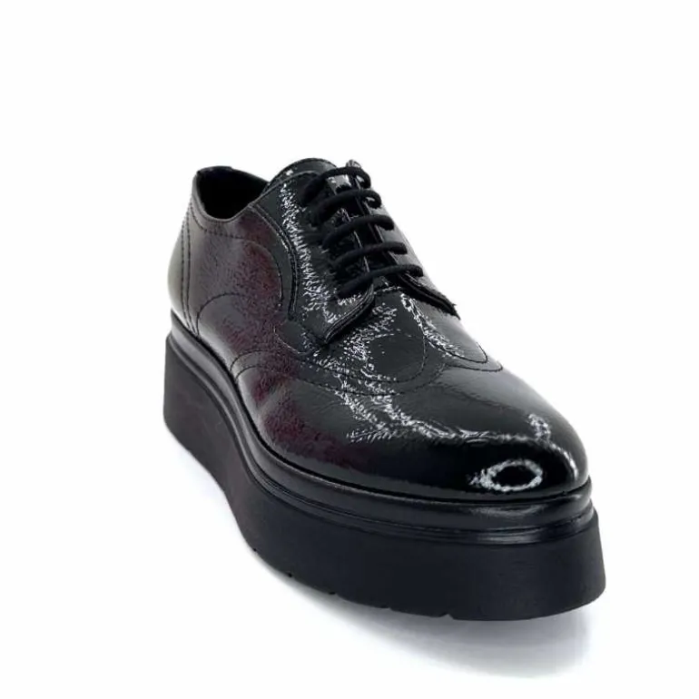 derbies__plateformes_ivoire_c_vernis_noir_4.webp Ivoire0130a Derbies à Plateformes Ivoire 2c5319 Vernis Noir Online