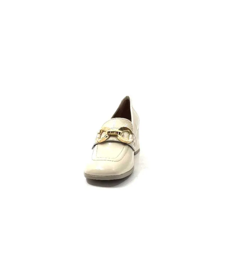 mocassins__talon_ivoire__cuir_vernis_beige_7.webp Ivoire0351a Mocassins à Talon Ivoire 9575845 Cuir Vernis Beige Discount