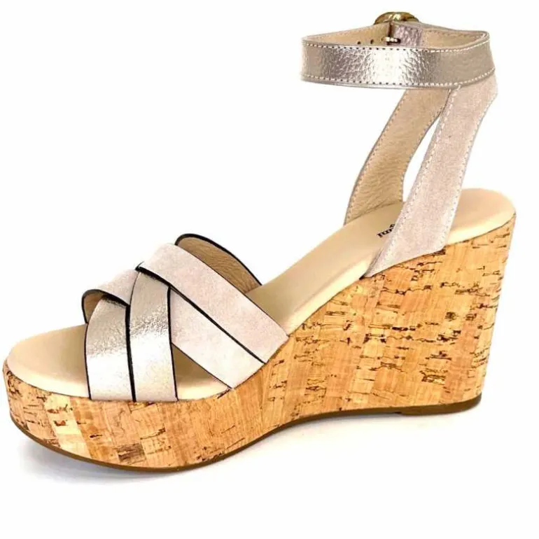 sandales__compenses_nerogiardini__d_cuir_mtal_daim_gris_11.webp Nero Giardini Sandales à Compensées NeroGiardini 410610 D677 Cuir Métal Daim Gris GrisClair Best Sale