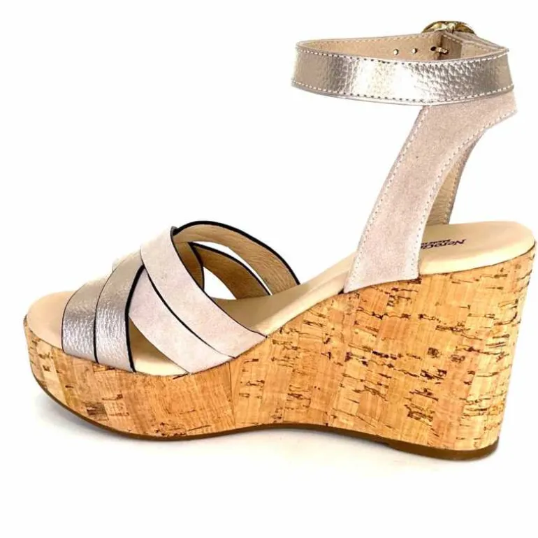 sandales__compenses_nerogiardini__d_cuir_mtal_daim_gris_13.webp Nero Giardini Sandales à Compensées NeroGiardini 410610 D677 Cuir Métal Daim Gris GrisClair Best Sale