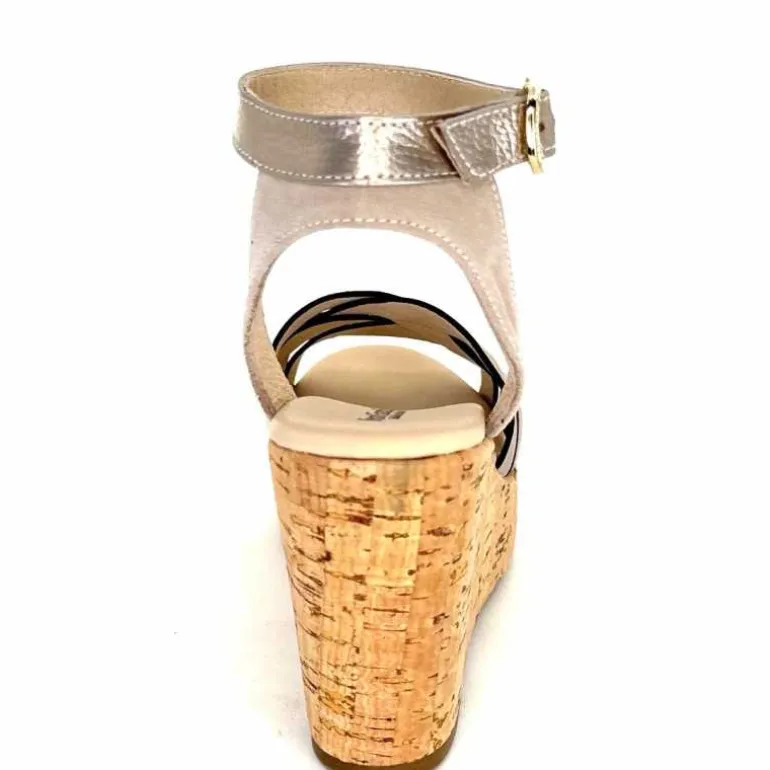 sandales__compenses_nerogiardini__d_cuir_mtal_daim_gris_18.webp Nero Giardini Sandales à Compensées NeroGiardini 410610 D677 Cuir Métal Daim Gris GrisClair Best Sale