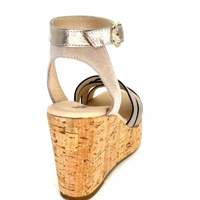 sandales__compenses_nerogiardini__d_cuir_mtal_daim_gris_19.webp Nero Giardini Sandales à Compensées NeroGiardini 410610 D677 Cuir Métal Daim Gris GrisClair Best Sale