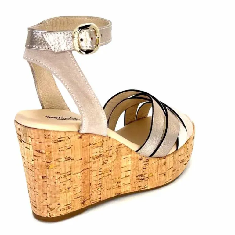 sandales__compenses_nerogiardini__d_cuir_mtal_daim_gris_21.webp Nero Giardini Sandales à Compensées NeroGiardini 410610 D677 Cuir Métal Daim Gris GrisClair Best Sale