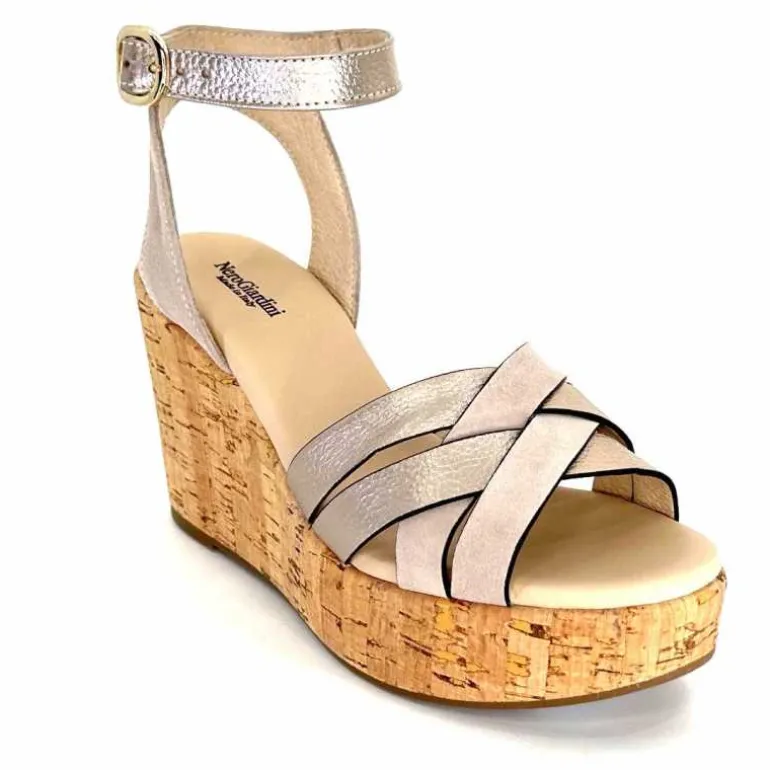 sandales__compenses_nerogiardini__d_cuir_mtal_daim_gris_3.webp Nero Giardini Sandales à Compensées NeroGiardini 410610 D677 Cuir Métal Daim Gris GrisClair Best Sale